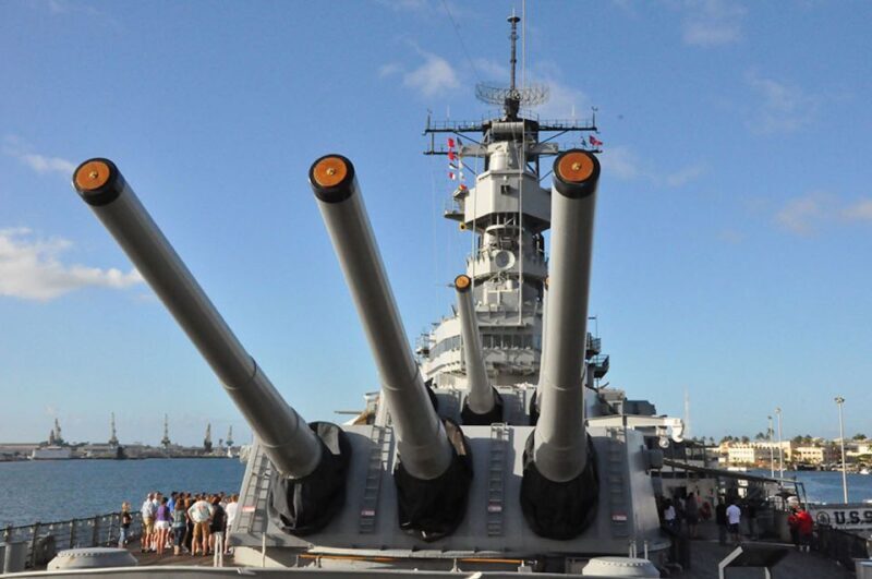 Oahu: Premium Missouri, Arizona & Top of the Tower Tour - Key Points
