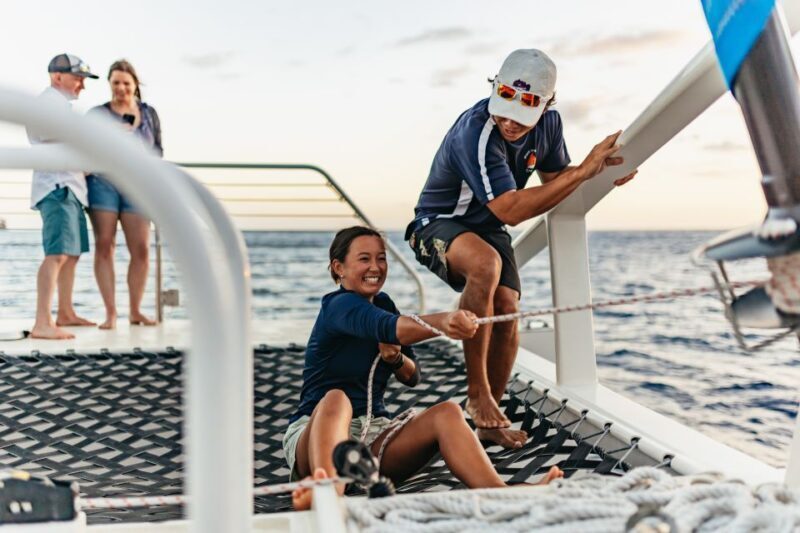 Oahu: Waikiki Sunset Catamaran Cocktail Cruise - Who Should Book This Tour?