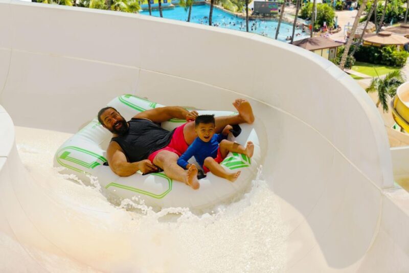 Oahu: Wet 'n' Wild Waterpark Ticket with Waikiki Transfer - The Sum Up