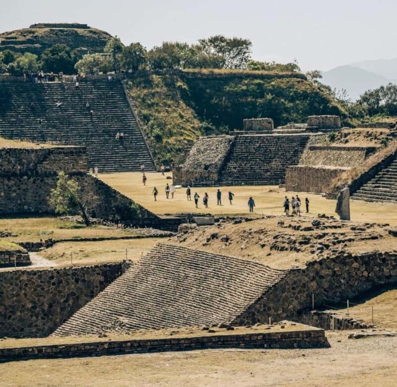 Oaxaca: Monte Alban, Alebrijes, & San Bartolo Tour - The Art of Black Clay in San Bartolo Coyotepec