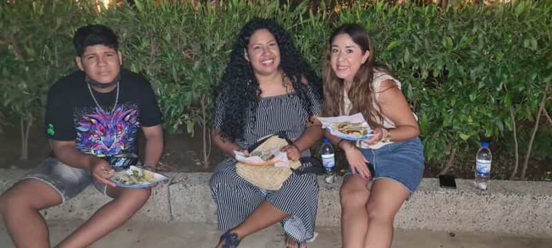 Oaxaca: Night Street Food Experience with Local Hosts - Discover the Night Flavors of Oaxaca: A Tour That Feels Like Being a Local