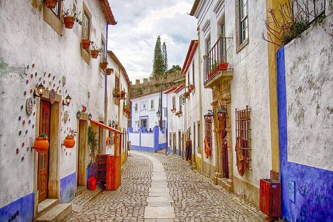 Obidos and Nazaré tour from Lisbon - Key Points
