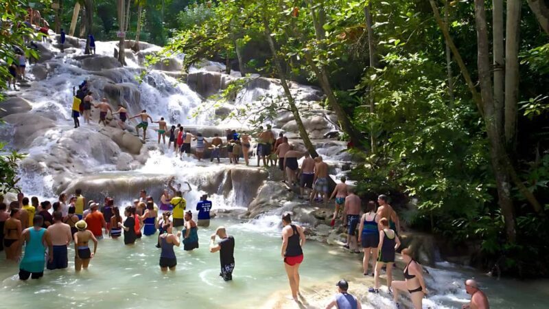 Ocho Rios Catamaran: Dunn's River, Snorkeling & Open Bar - Key Points