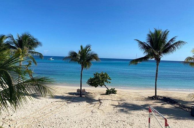 Ocho Rios City Bus Tour (Beach, Sightseeing & Shopping) - The Sum Up