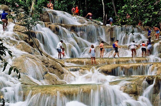Ocho Rios Highlight Tour Including Dunn's River Falls - Who Should Book This Tour?