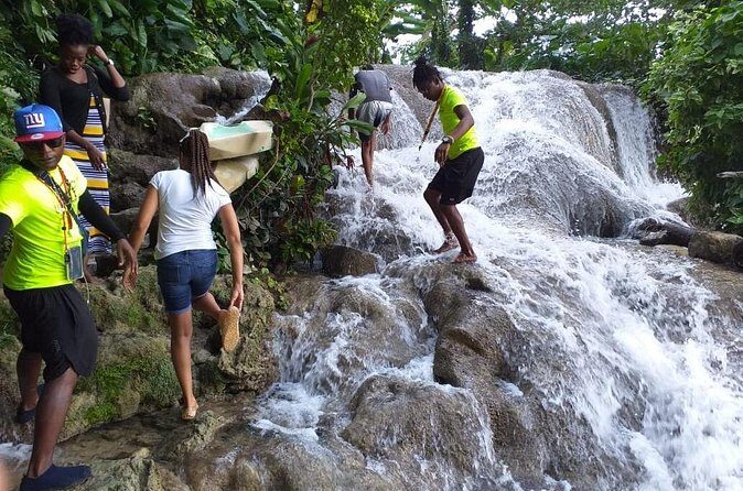 Ocho Rios Highlight Tour Including Dunn's River Falls - FAQ