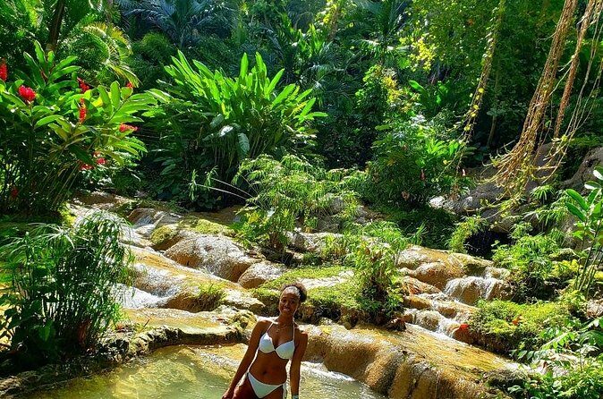 Ocho Rios Mi Crazy: Konoko Falls, Garden and Park with Beach Tour - Practicalities and Tips