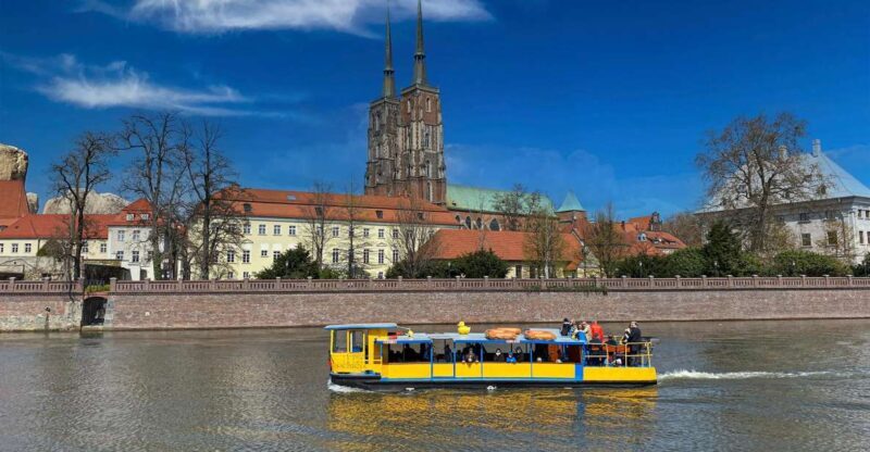 Oder river cruise and walking tour of Wroclaw - A Deeper Look at the Oder River and Old Town Tour