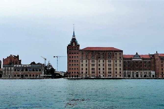 Off the Beaten Path Walk in Venice - FAQ