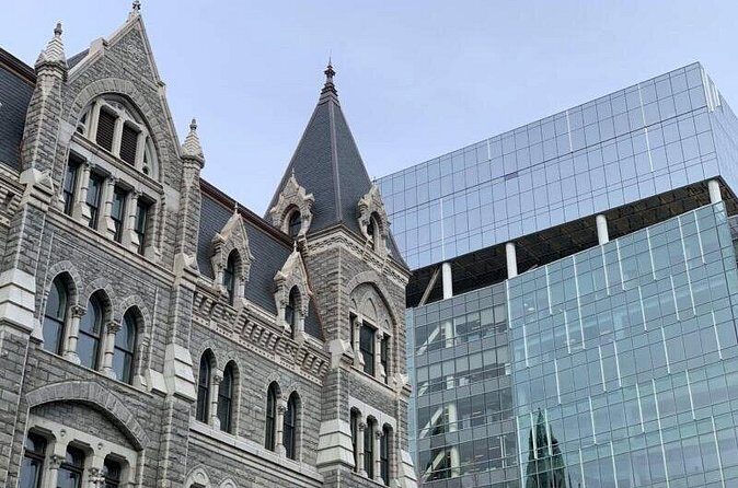 Offbeat History Tour of Richmond on a bus - A detailed look at the Offbeat History Tour of Richmond