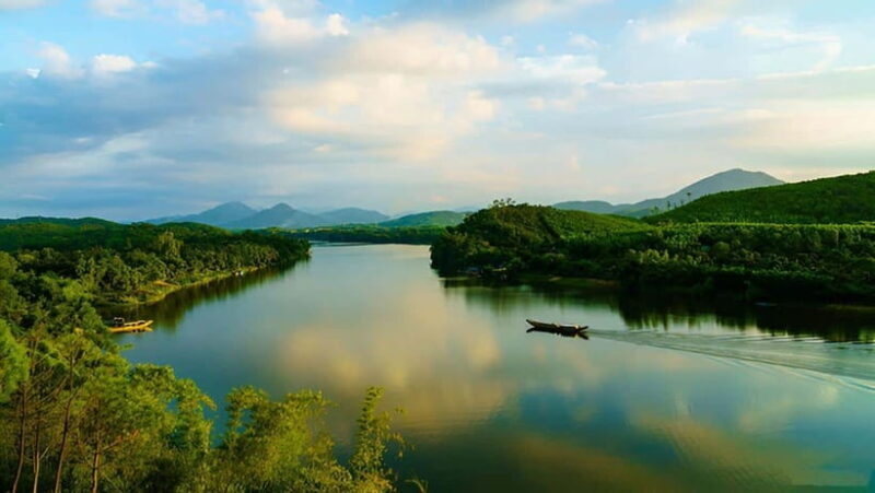 Official Hue: Dragon Boat, Imperial Citadel, & Market tour - A Deep Dive into the Hue Tour Experience