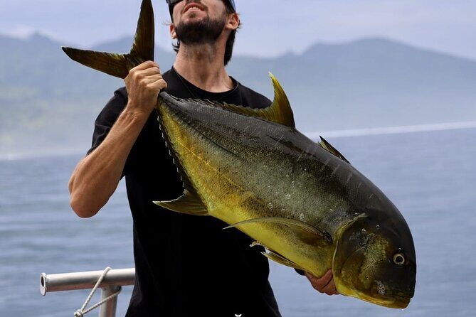Offshore fishing around the Teahupo'o wave - Offshore Fishing around the Teahupoo Wave: A True Adventure at Tahiti