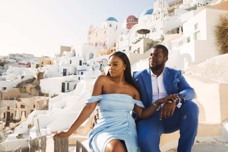 Oia: 30' photo session for couples or solo travelers - Oia: 30 Photo Session for Couples or Solo Travelers