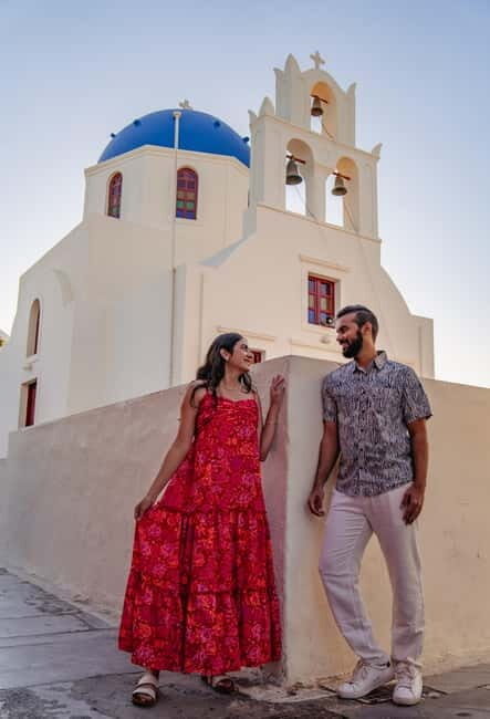 Oia: Couple Photoshoot Seprate Entrance to Blue Dome - Oia: Couple Photoshoot with Separate Entrance to Blue Dome