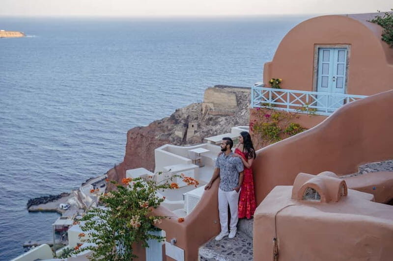 Oia: Couple Photoshoot Seprate Entrance to Blue Dome - Key Points