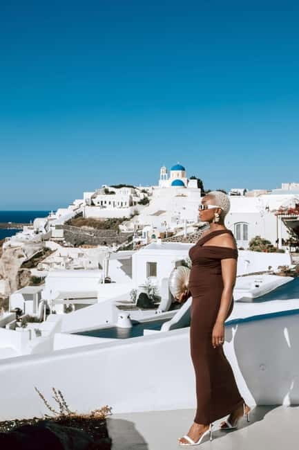 Oia: Private Photoshoot Session with a Professional - Who Will Love This Experience?