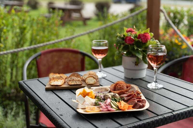 Okanagan Bee Tour, Wine Tasting and Lunch at Kelowna Winery - Practical Information and Tips for Visitors