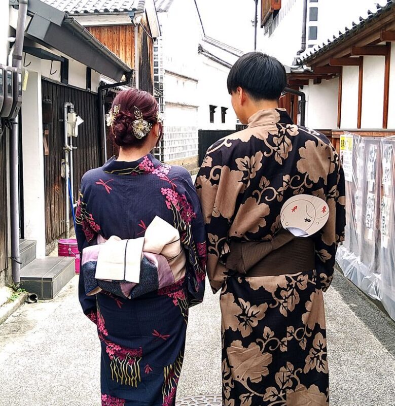 Okayama Kurashiki Kimono Experience: Kimono Romance - Getting dressed steps you into Kurashiki