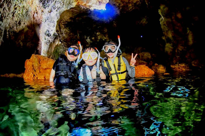 Okinawa: Blue Cave Snorkeling Experience - How the two-hour outing unfolds