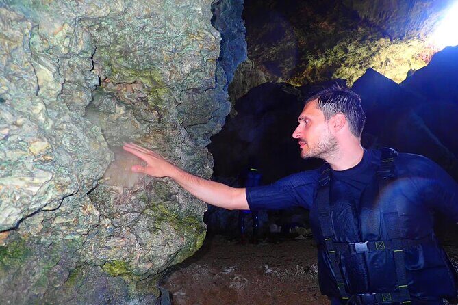 Okinawa Ishigaki Blue Cave Snorkeling Tour - An In-Depth Look at the Ishigaki Blue Cave Snorkeling Tour