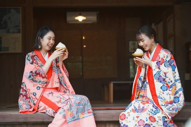 Okinawa World Admission Ticket - Make time for performances and animal displays