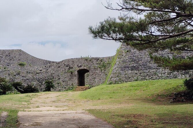 Okinawa: Zakimi Castle and Yuntanza Museum Heritage Tour - Authentic Insights from Past Travelers
