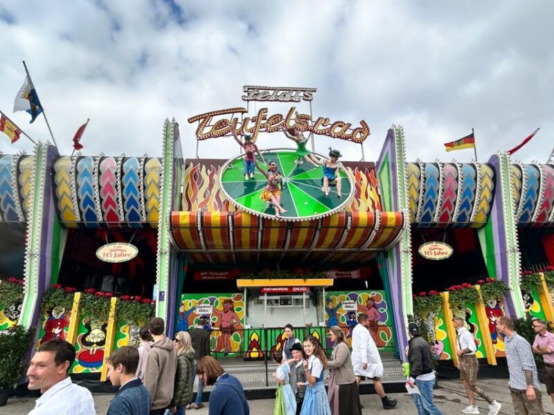 Oktoberfest Tour and Table Reservation at a Major Tent - FAQ