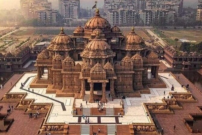 Old And New Delhi Private Guided Tour With Entrances- 8 Hours - Frequently Asked Questions