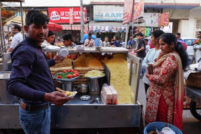 Old Delhi: 3-Hour Tuk-Tuk/Rickshaw Tour - Spice Market & Food Stops