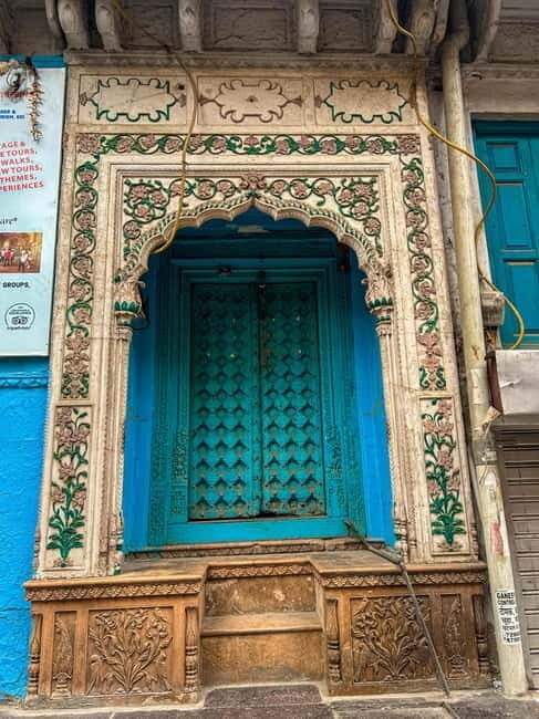 Old Delhi Odyssey: A Half Day Tuk Tuk & Food Trails - Key Points