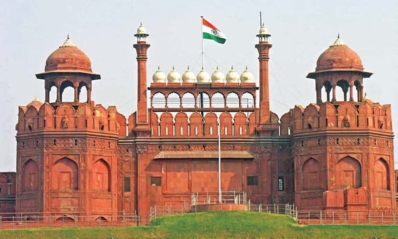 Old Delhi: Old Delhi City Tour with Rickshaw & Street Food - Exploring Old Delhi: An In-Depth Look