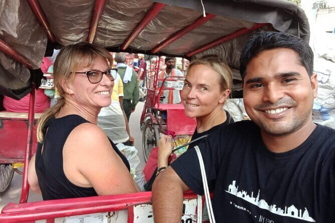 Old Delhi Spice Market and Temple Tour - Key Points