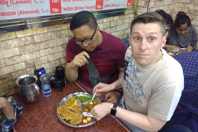 Old Delhi Street Food Tour With Spice Market On Tuk Tuk - Key Points