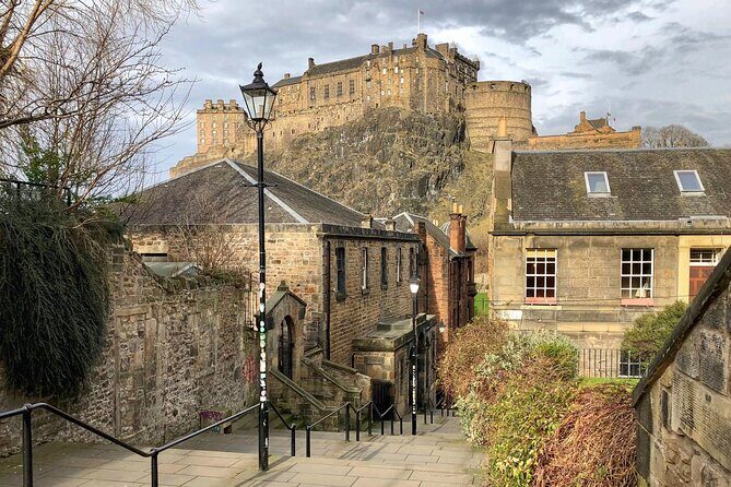 Old Edinburgh Private Walking Tour - Key Points