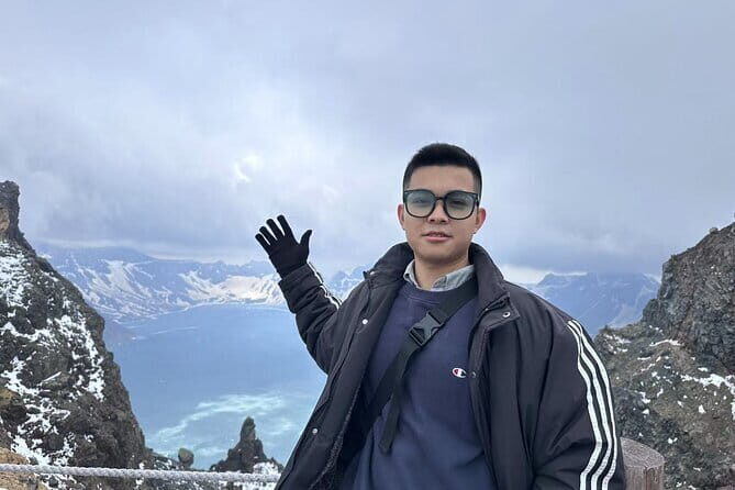 Old Guangzhou Private Walking Tour with Local Experience - Immersive Market Experience