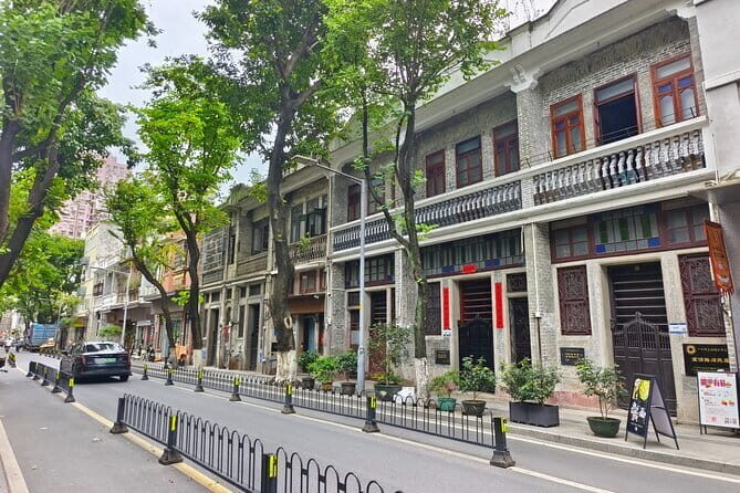 Old Guangzhou Private Walking Tour with Local Experience - Practical Details: What You Can Expect