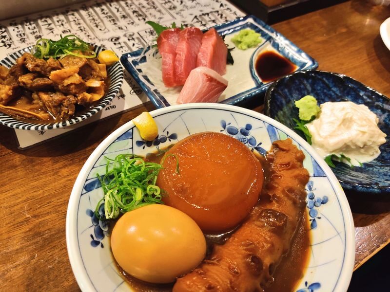 Old Kyoto Nighttime All-Inclusive Local Food Tour - First dinner: small plates and a local bar