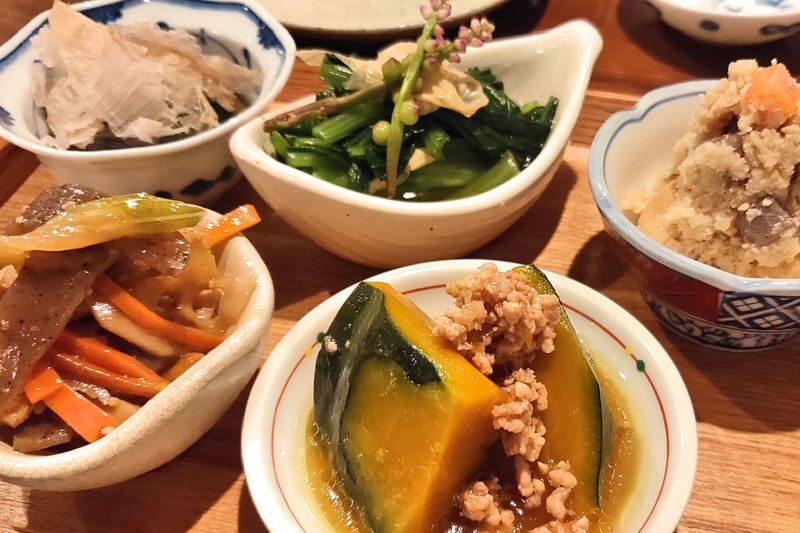 Old Kyoto Nighttime All-Inclusive Local Food Tour - Pontocho and Kyoto’s food neighborhoods