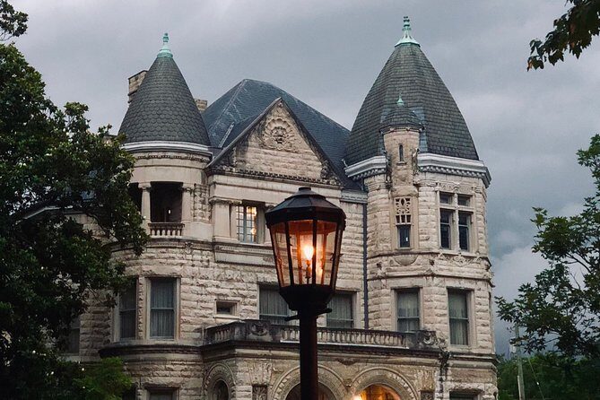 Old Louisville Ghost Tour as Recommended by The New York Times @ 4th and Ormsby - A Walk Through Louisville’s Haunted Past: Old Louisville Ghost Tour