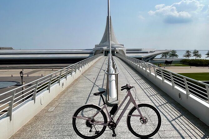 Old Milwaukee Lite 1:30pm E-Bike Tour - Milwaukee’s Old Milwaukee Lite 1:30 pm E-Bike Tour: A Fun and Flavorful Ride