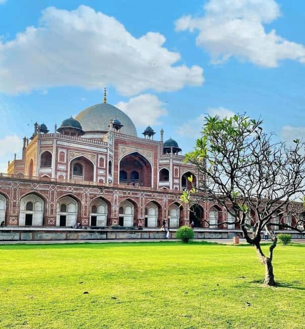 Old & New Delhi Private Day Tour with Street Food - A Detailed Look at the Tour Itinerary