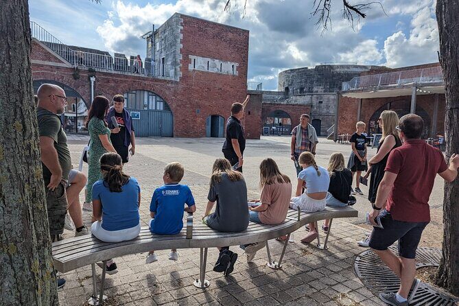 Old Portsmouth Historical Walking Tour - an infernal den of Diabolical Demons - Who Will Love This Tour?