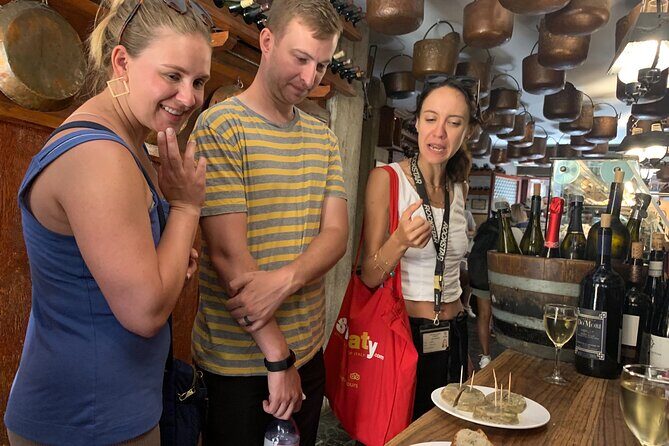 Old Taverns and Rialto Market Food Adventure (for hungry foodies) - Key Points