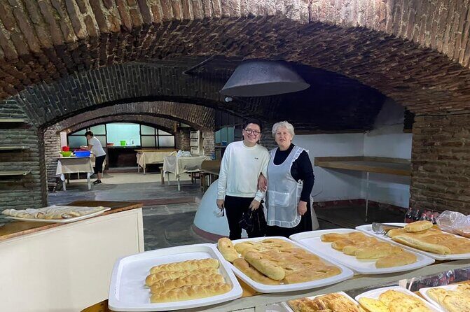 Old Tbilisi Highlights walking tour with wine & 10 tastings - Authentic Experiences That Stand Out