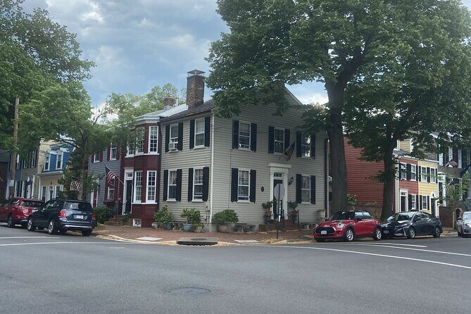 Old Town Alexandria Guided Walking Tour with a Local - The Sum Up