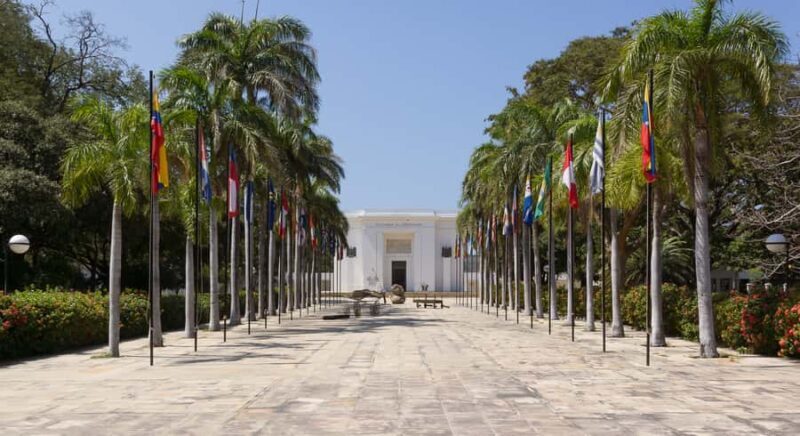 Old Town and Quinta Pedro Alejandrino Santa Marta City Tour - An Authentic Journey through Santa Marta’s Historic Heart