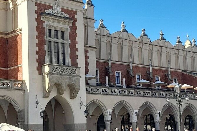 Old Town of Krakow and Wawel in Russian - FAQs