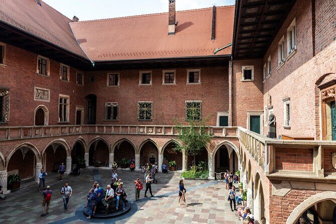 Old Town Short Guided Tour to Saint Mary Basilica - Who Will Love This Tour?