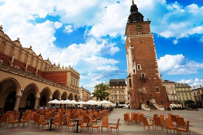 Old Town Sightseeing Group Tour by Electric Golf Cart in Krakow - Discover Krakow’s Old Town by Electric Golf Cart