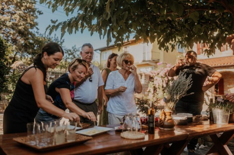 Olive Oil Tasting Experience a Journey of Flavors and Aromas - Exploring the Itinerary and What You Can Expect